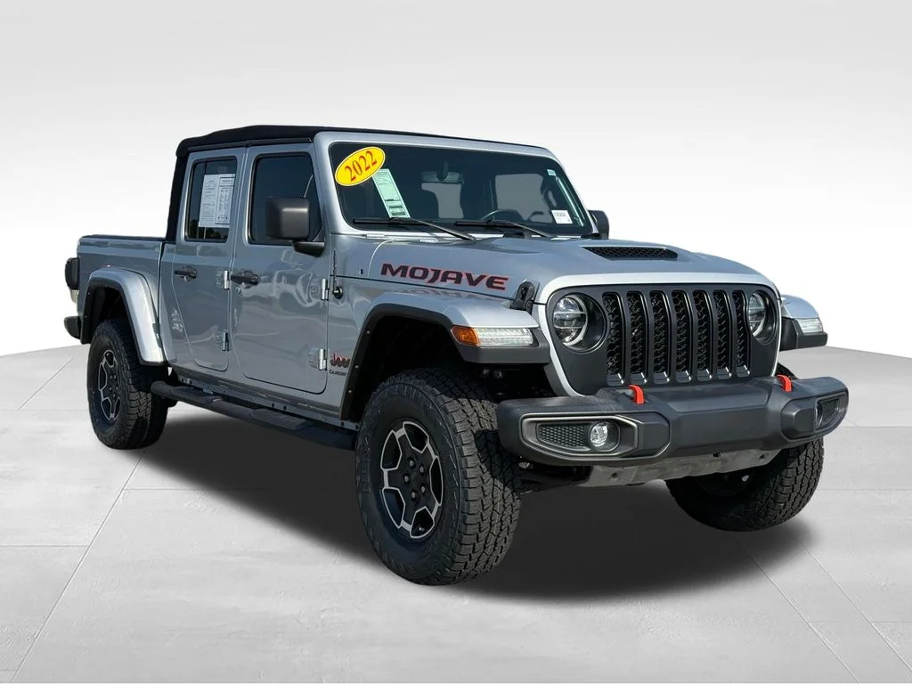 Used 2022 Silver Jeep Mojave image 31