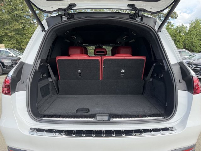 Certified Used 2025 Moonlight White Metallic Mercedes-Benz GLS 63 AMG® image 22