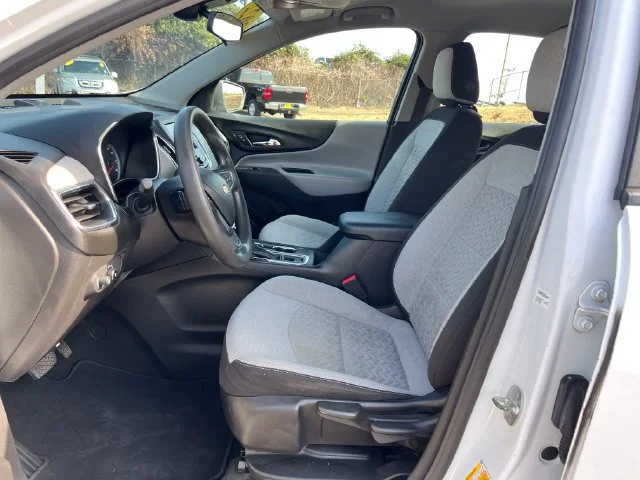 Used 2022 Summit White Chevrolet LS image 14