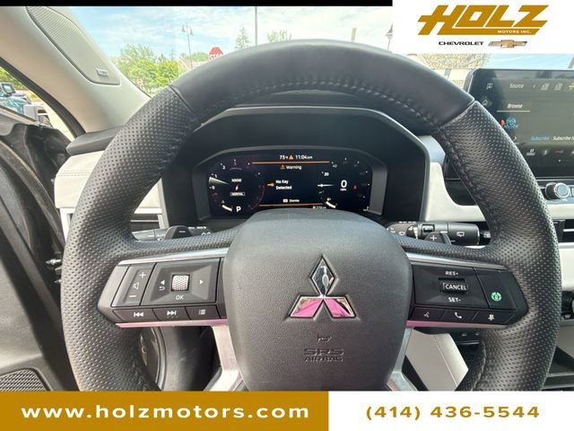 2025 Mitsubishi Outlander SEL - Photo 11
