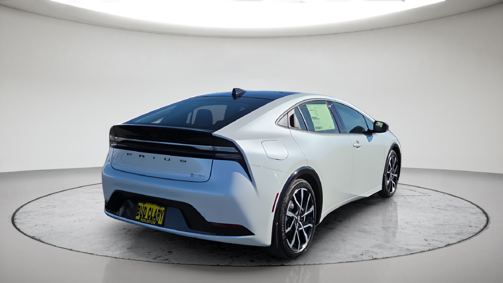 New 2027 Wind Chill Pearl Toyota XSE image 17