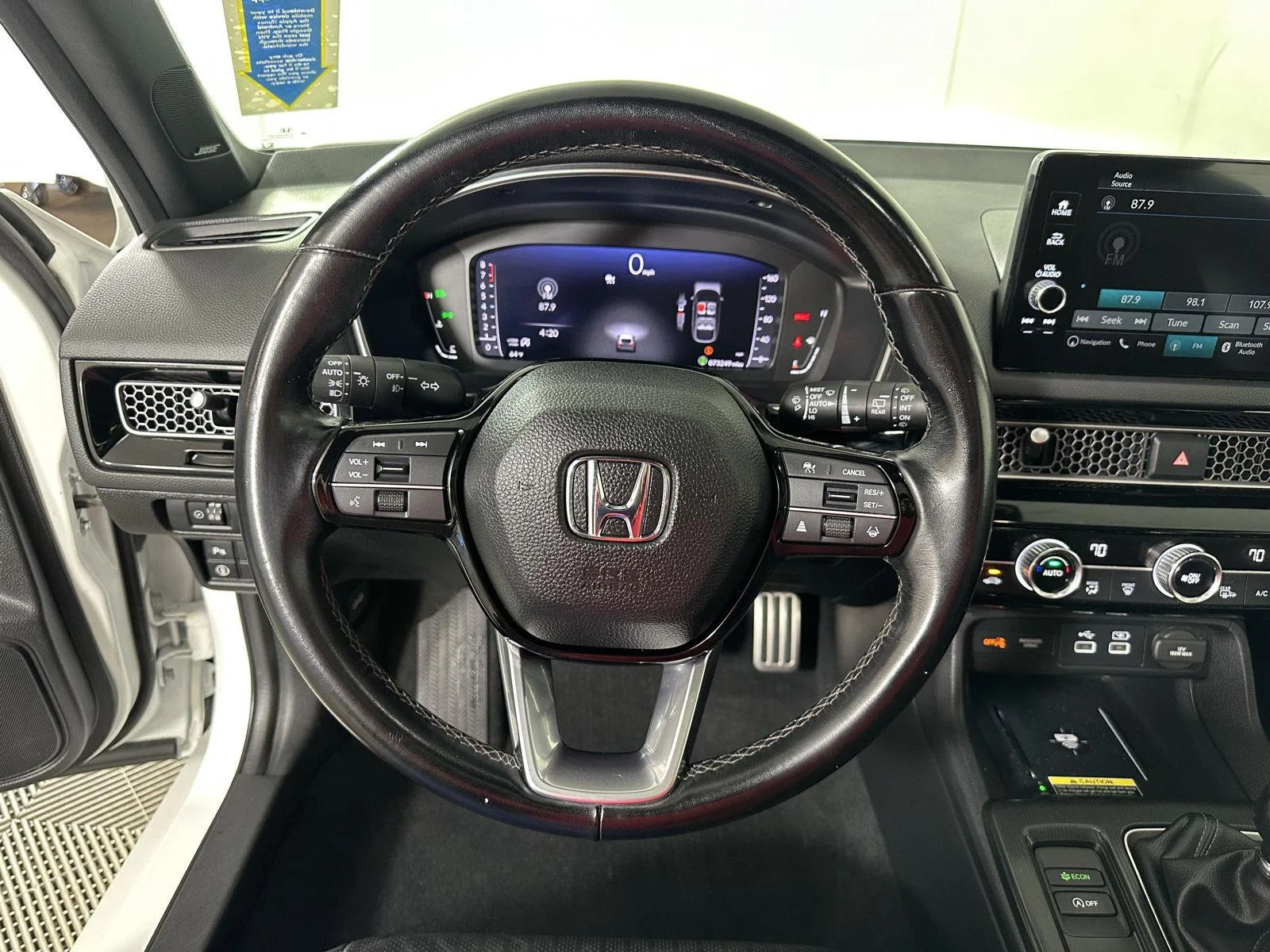 Used 2022 Platinum White Pearl Honda Sport Touring image 27
