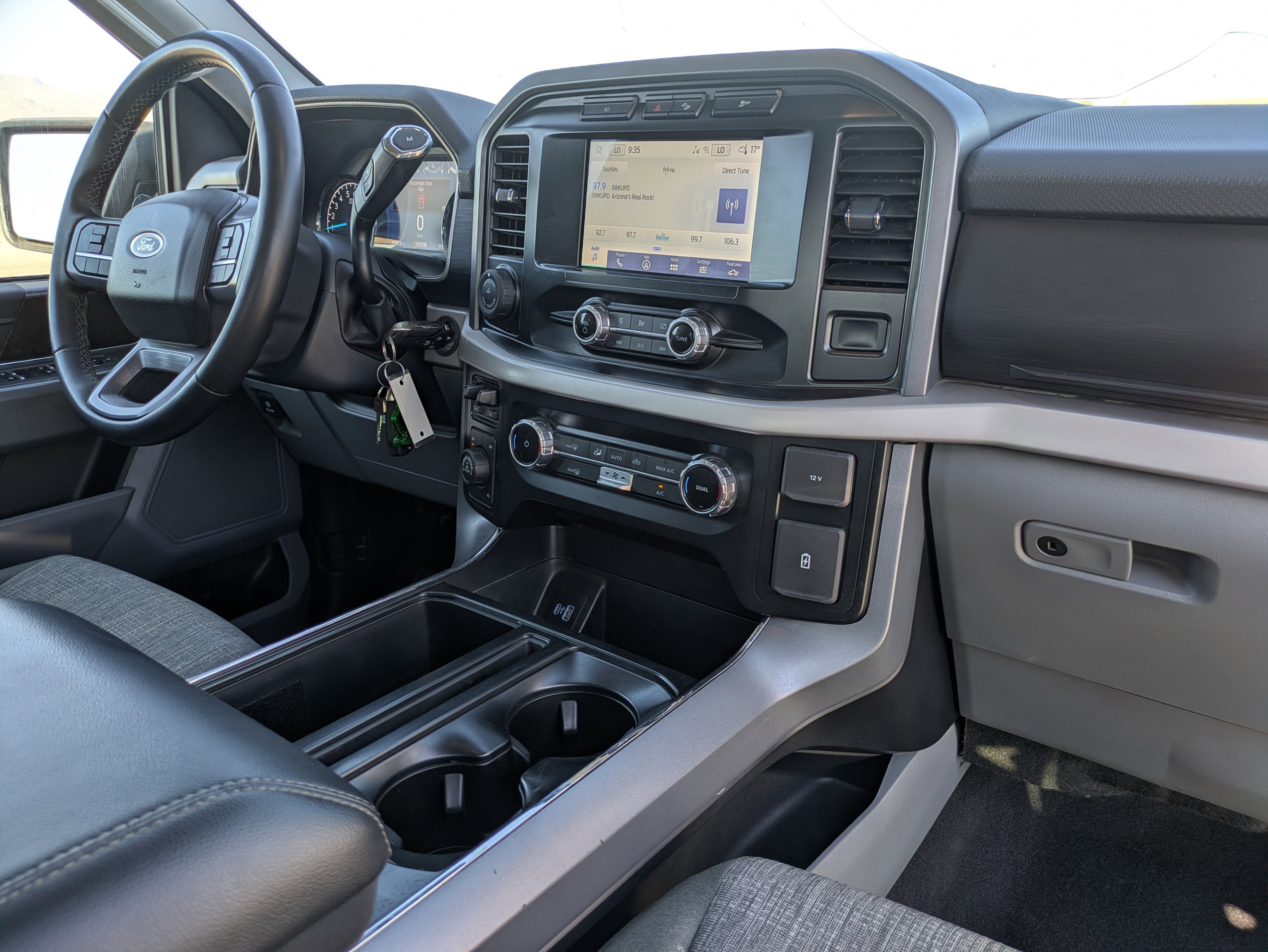 Used 2023 Bronze Ford XLT image 12