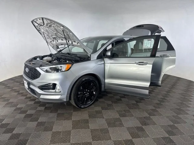 Used 2020 Silver Ford ST Line image 12