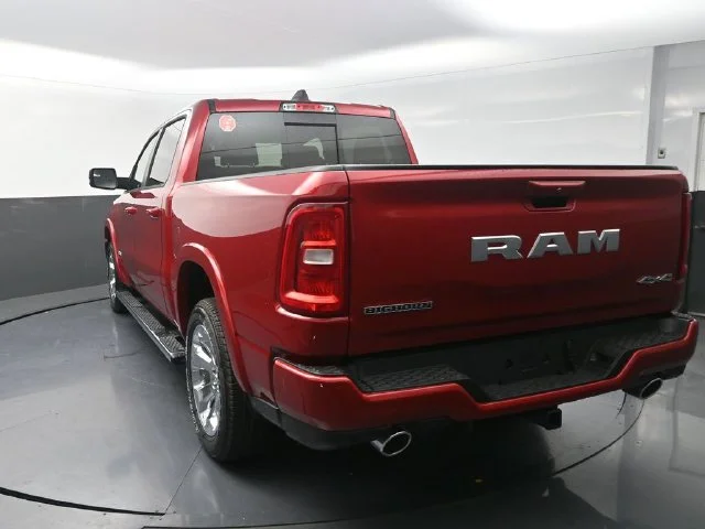 New 2026 Molten Red Pearl-Coat Exterior Paint RAM Big Horn/Lone Star image 7