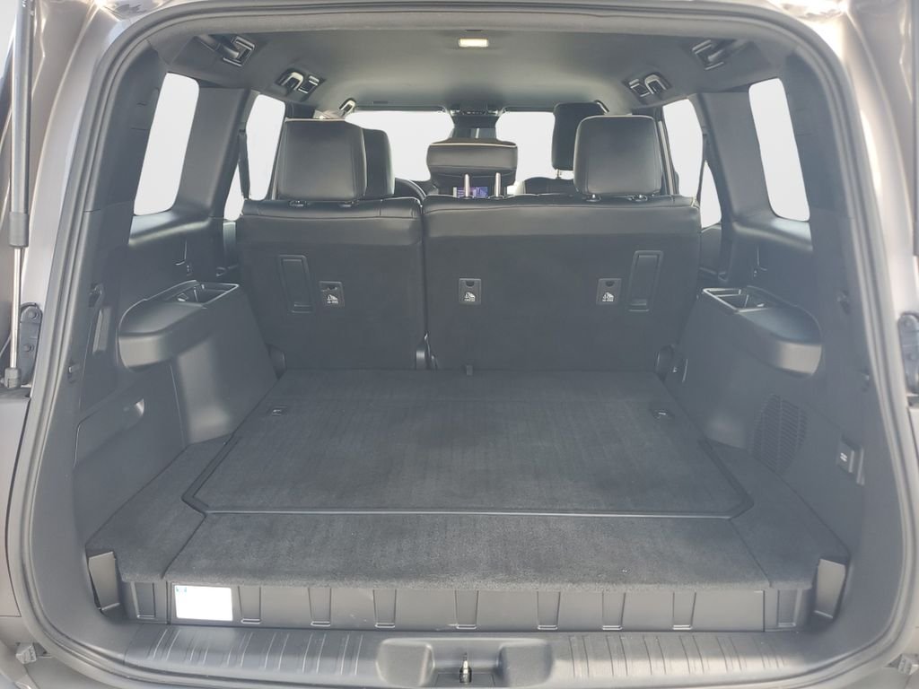 Certified Used 2025  Toyota 1958 image 9