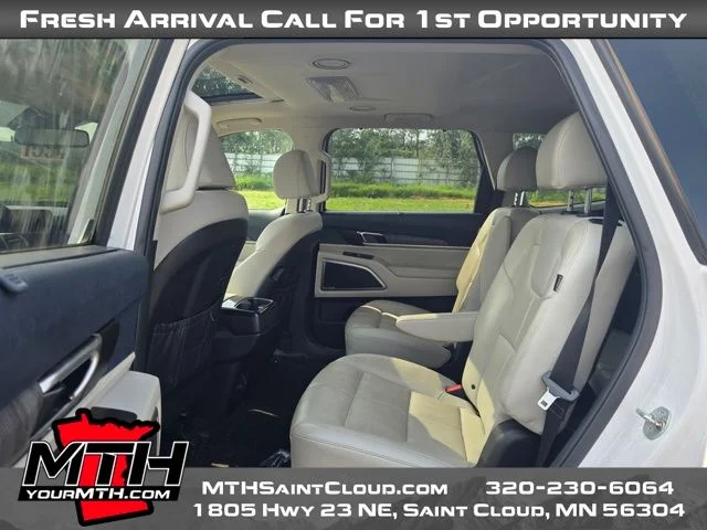 Used 2024 White Kia EX image 10