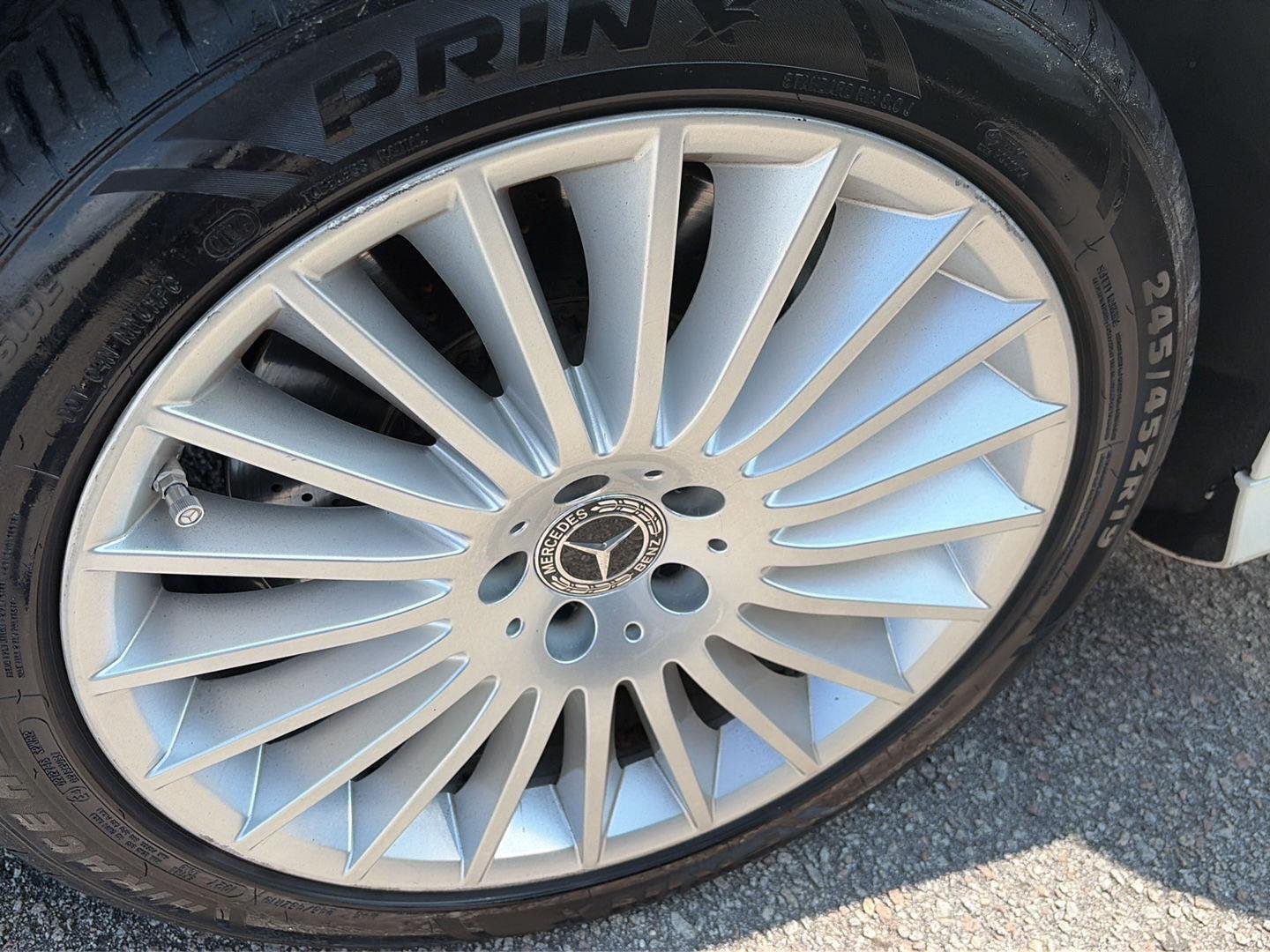 Used 2018 designo Diamond White Metallic Mercedes-Benz S 560 image 44
