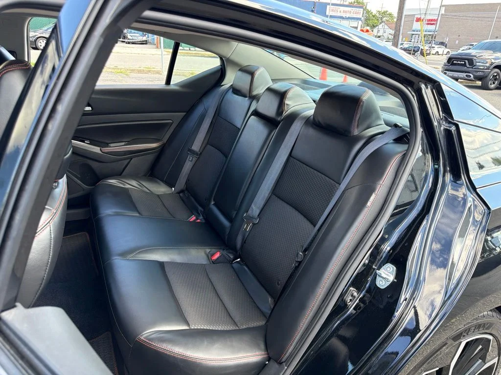 Used 2024 Black Nissan 2.5 SR image 28