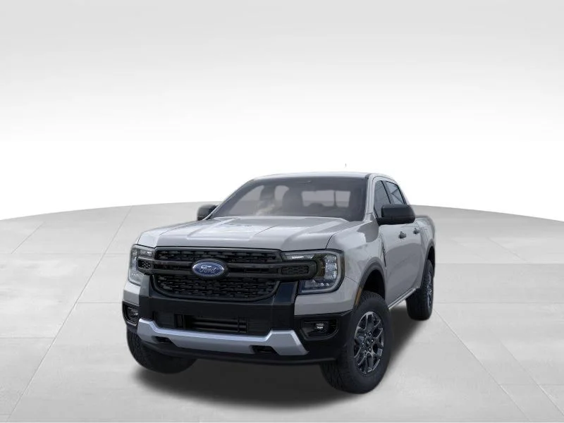 New 2026 White Ford XLT image 2