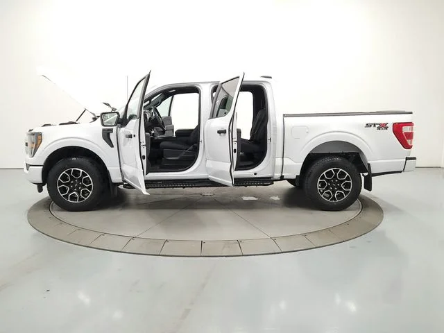 Used 2023 White Ford XLT image 12