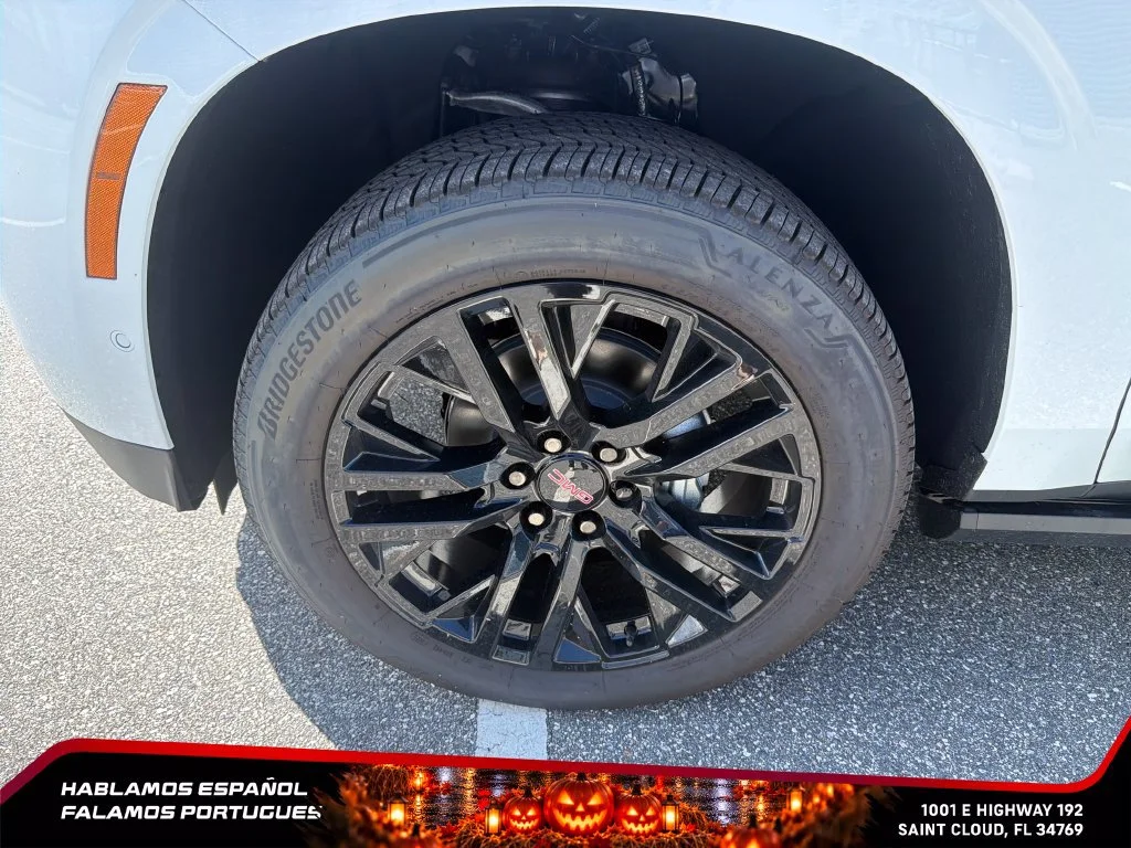 2026 GMC Yukon XL Denali - Photo 10