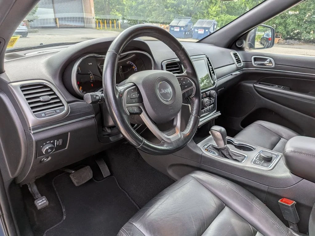 Used 2021 Blue Jeep Limited image 14