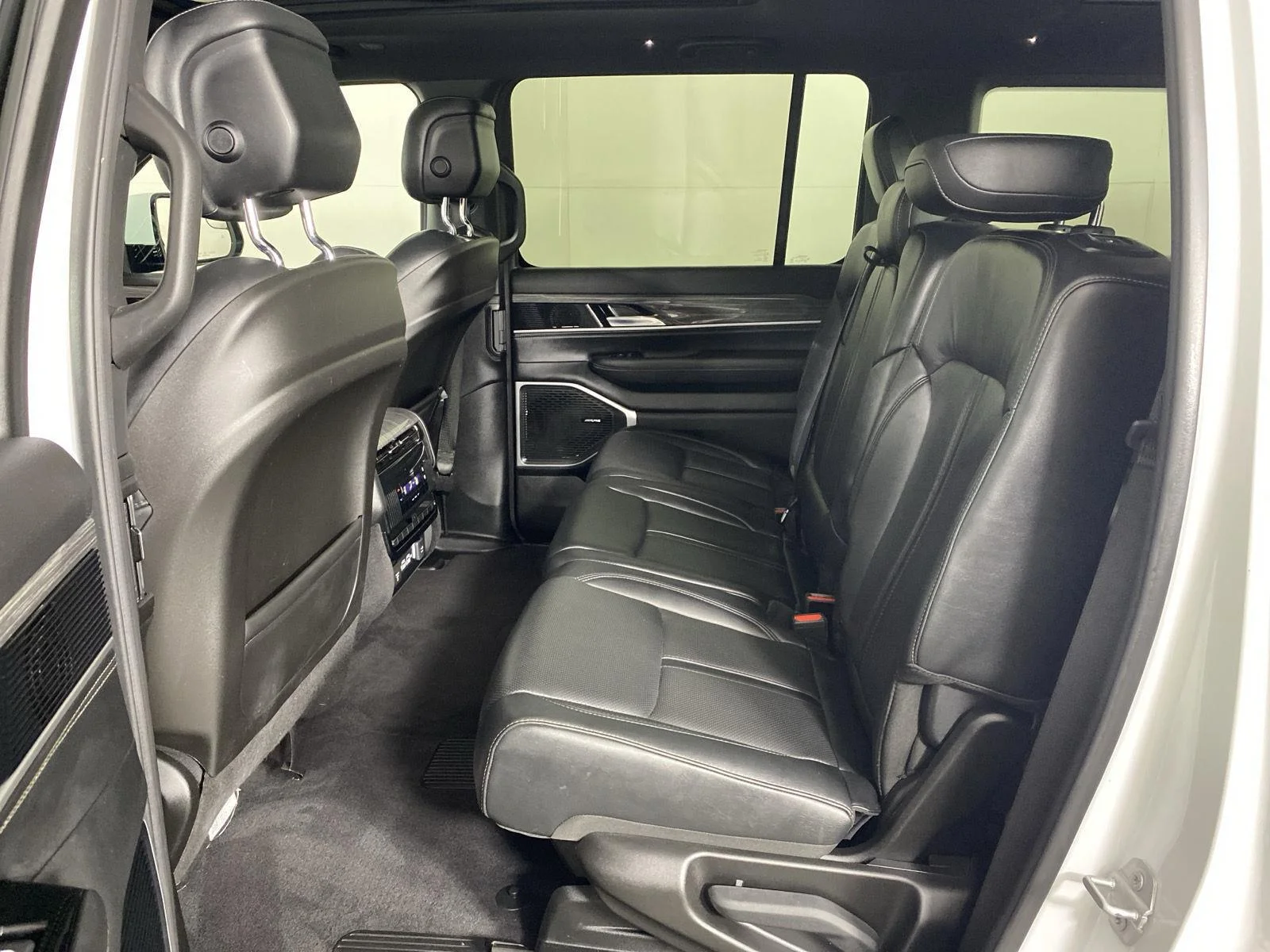 Used 2022 Bright White Clearcoat Jeep Series II image 8