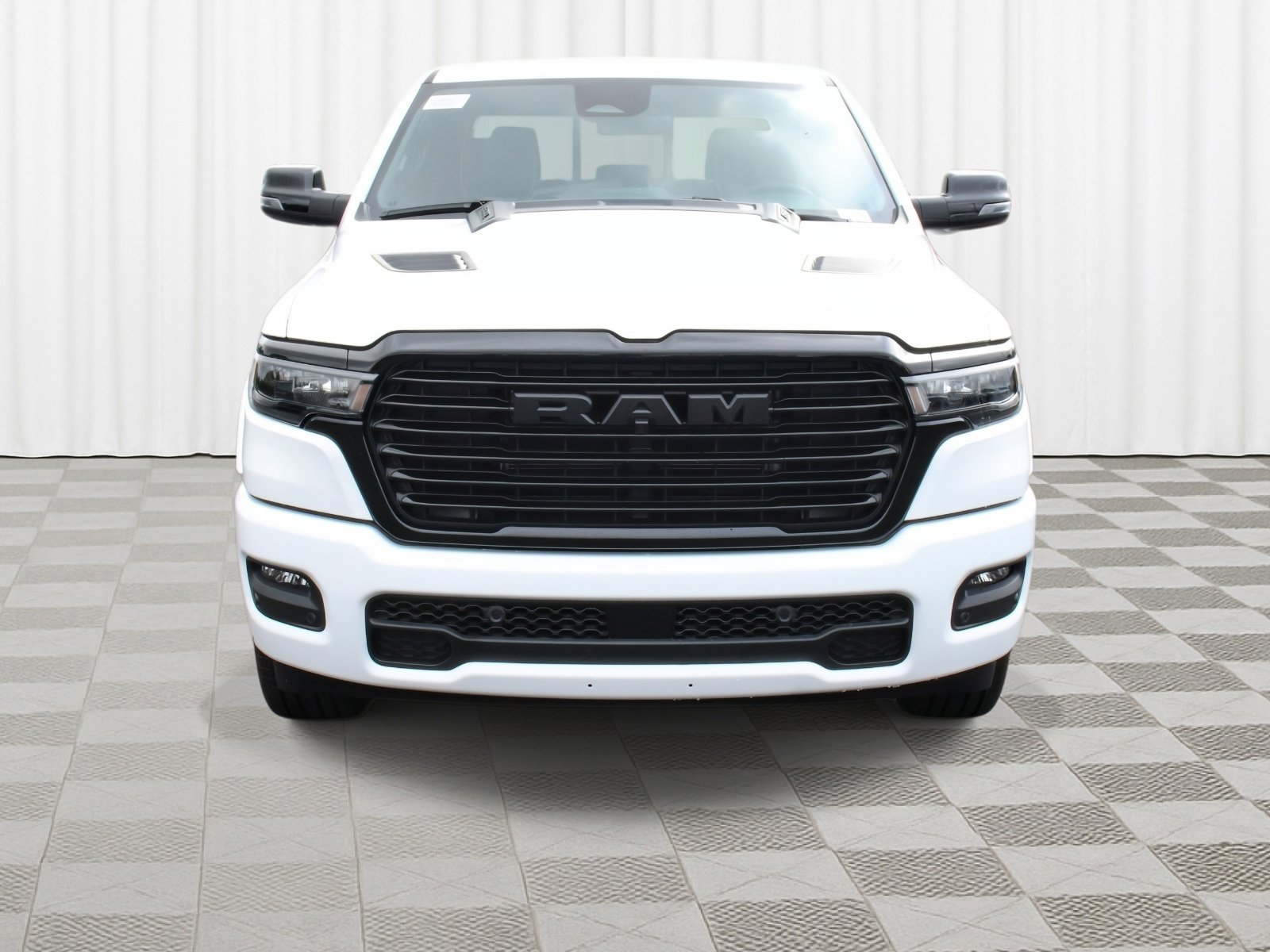 New 2026 Bright White Clear-Coat Exterior Paint RAM Laramie image 38