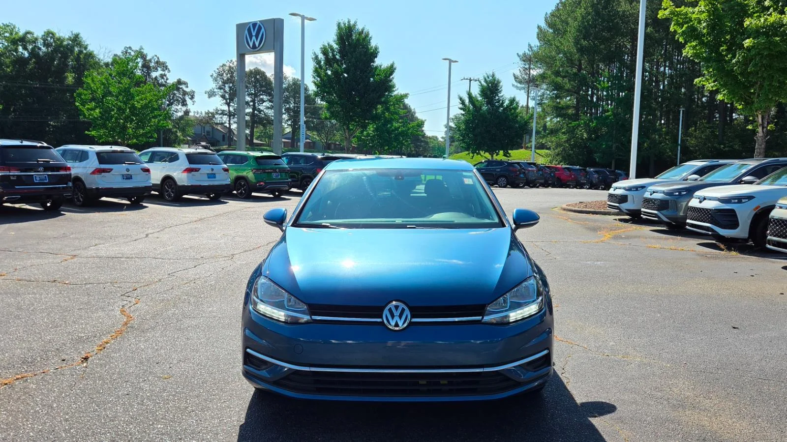 Used 2019 Silk Blue Metallic Volkswagen S image 8