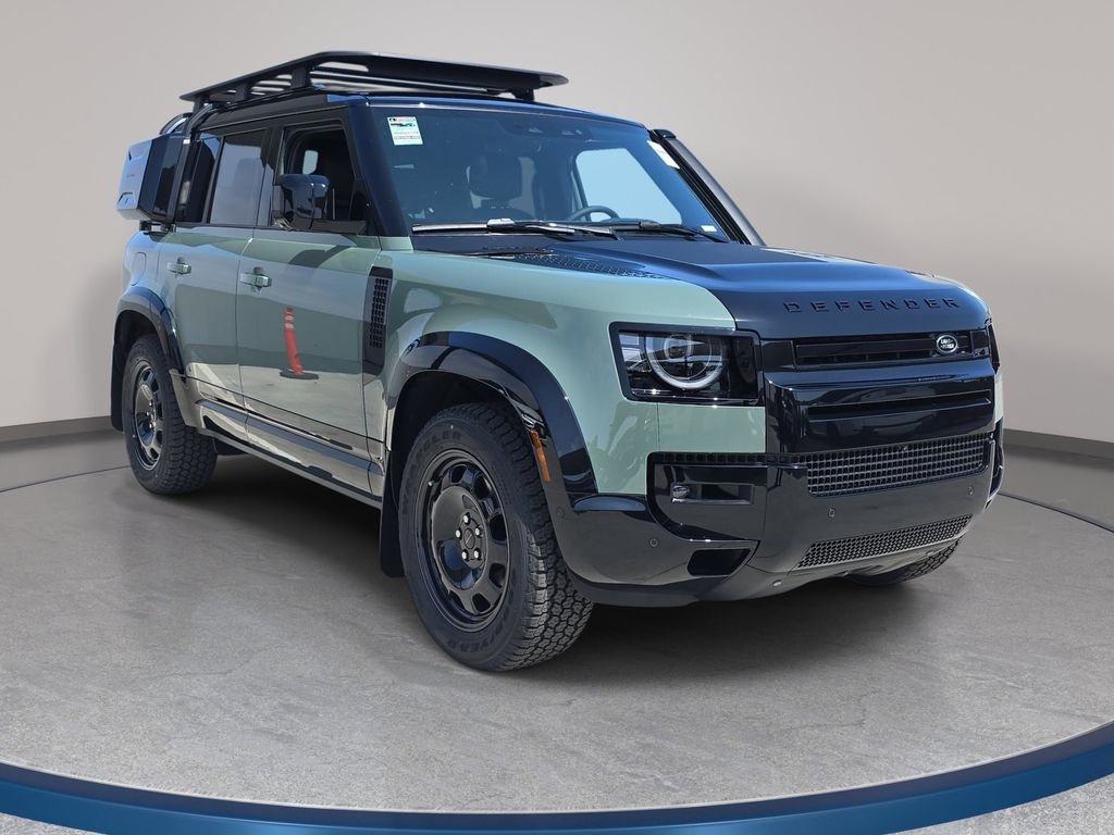 New 2026 Keswick Green Land Rover Trophy Edition Keswick image 3