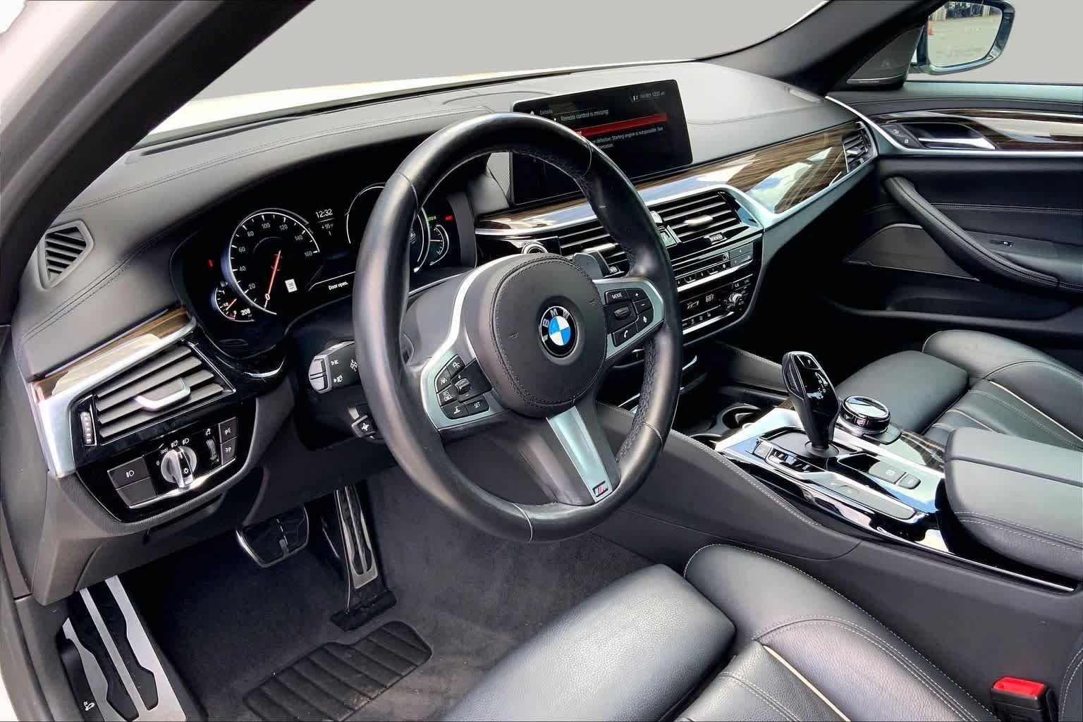 Used 2018 Mineral White Metallic BMW 540i image 17