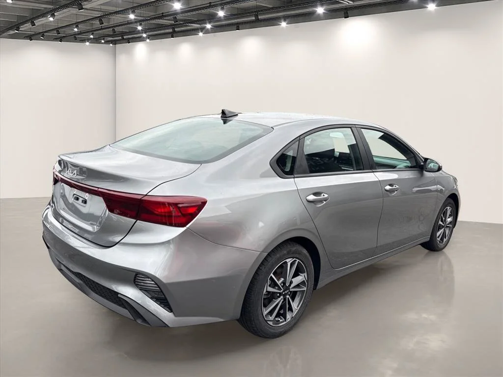 Certified Used 2023 Steel Gray Kia LXS image 8