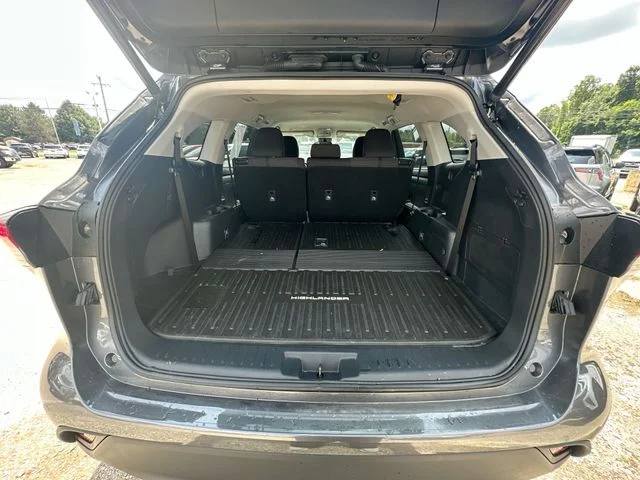 Used 2023 Gray Toyota LE image 29