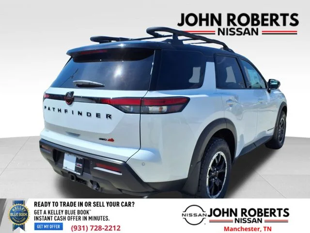 New 2026 Everest White Pearl TriCoat / Super Black Two-tone Nissan Rock Creek® image 17