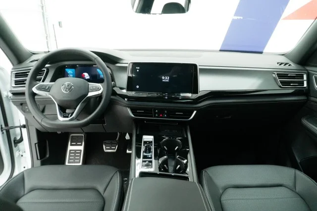 2026 Volkswagen Atlas Cross Sport SEL R-LINE - Photo 21