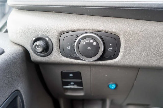 Used 2024  Ford Base image 14