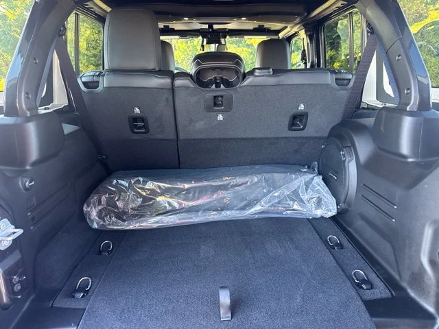 Used 2026 Gray Jeep Rubicon X image 7