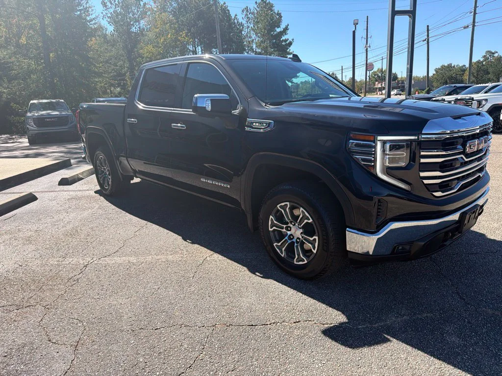 Used 2026 Onyx Black GMC SLT image 7