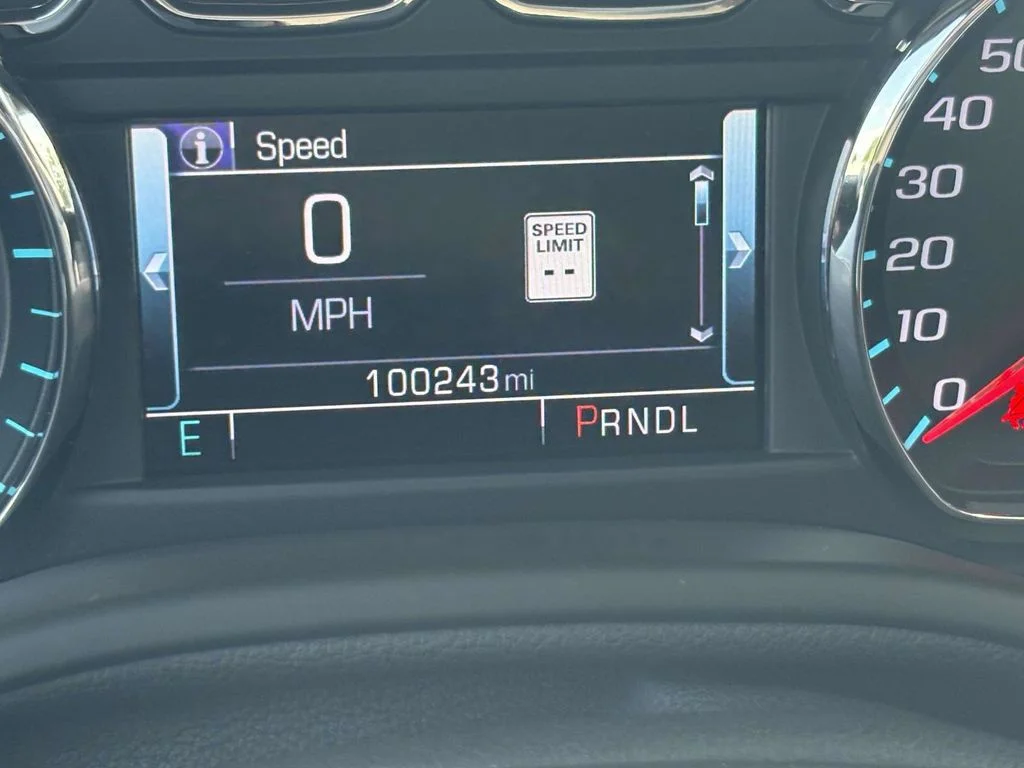 Used 2018 Silver Chevrolet LT image 29
