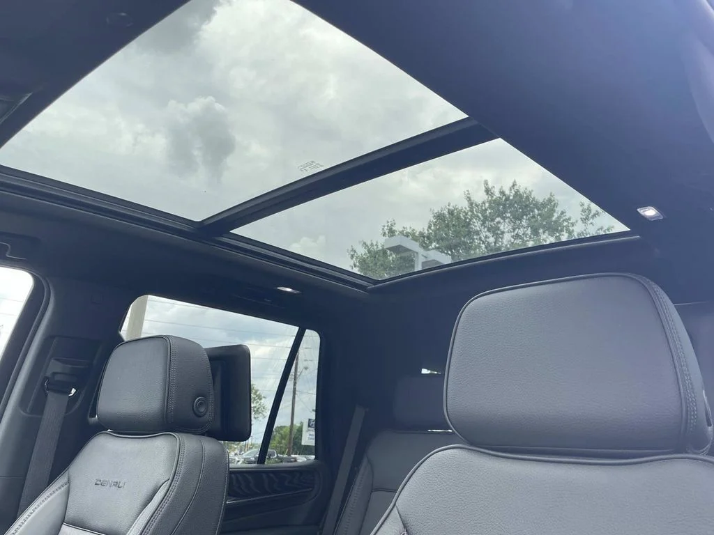 Used 2023 Black GMC Denali image 19