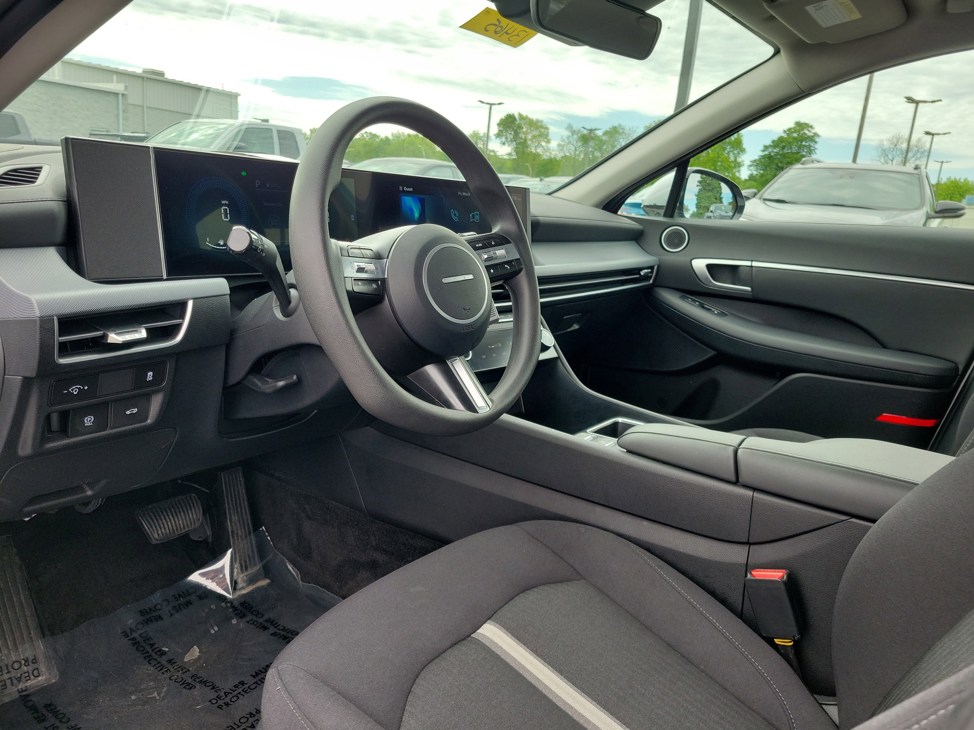 Used 2025 Aero Silver Hyundai SEL image 19