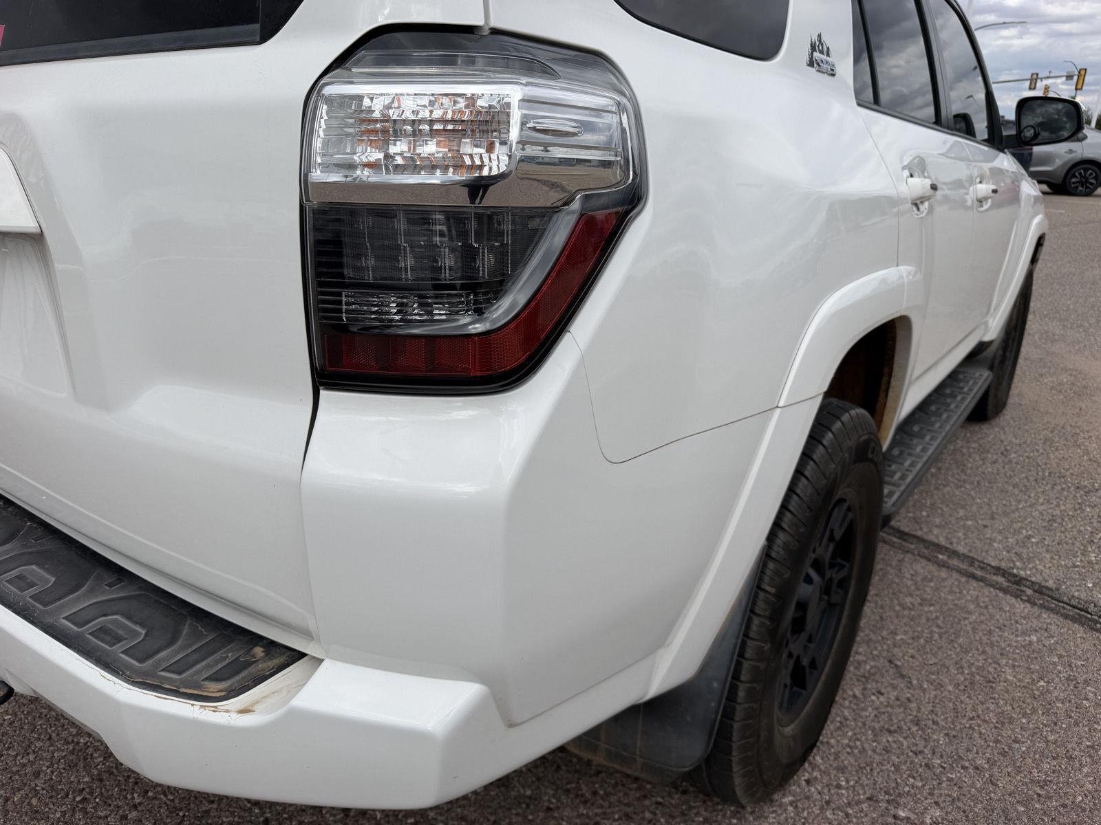 Used 2017 Super White Toyota SR5 image 13