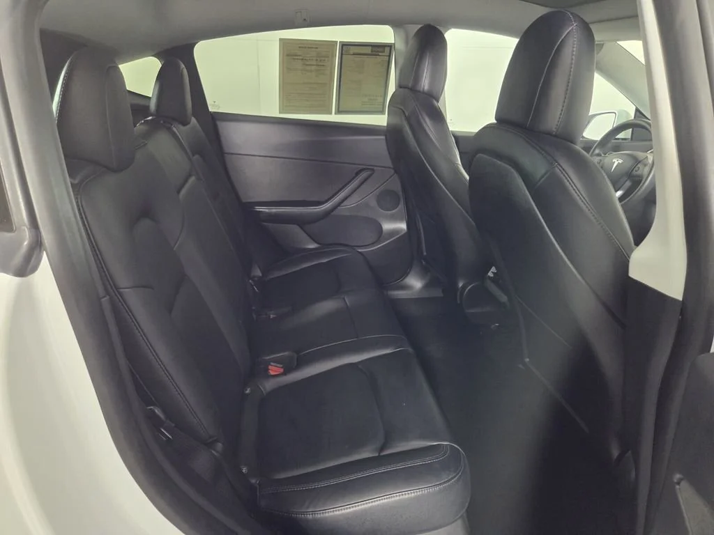 Used 2020 White Tesla Long Range image 30