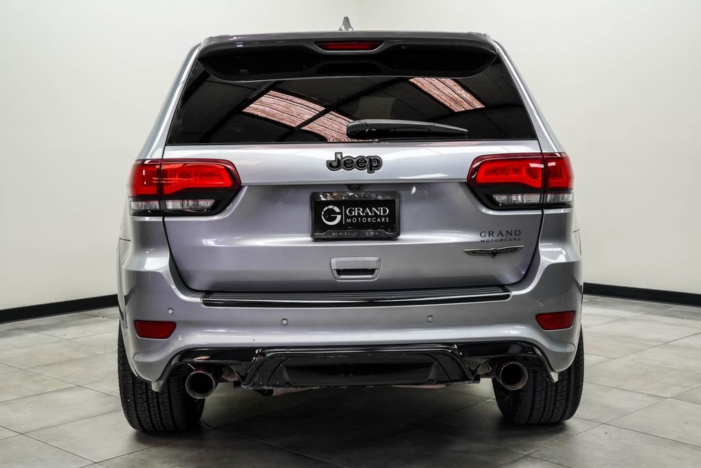Used 2021 Silver Jeep Trackhawk image 9