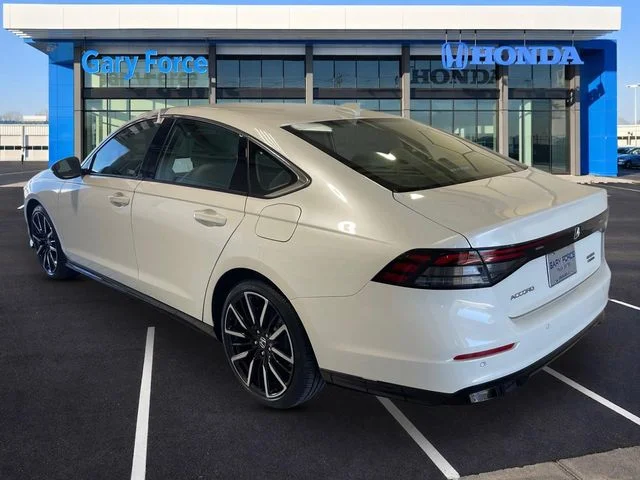 2024 Honda Accord Hybrid Touring - Photo 3