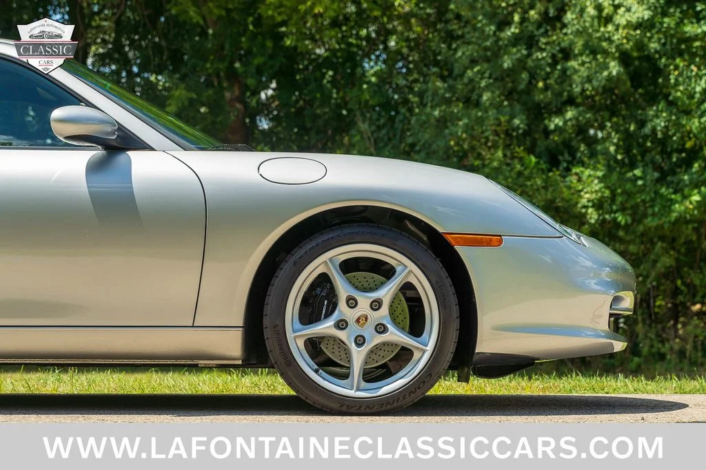 Used 2002 Silver Porsche Carrera image 30