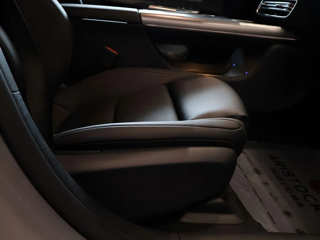 New 2027 MANUFAKTUR Alpine Grey Mercedes-Benz CLA 350 image 12