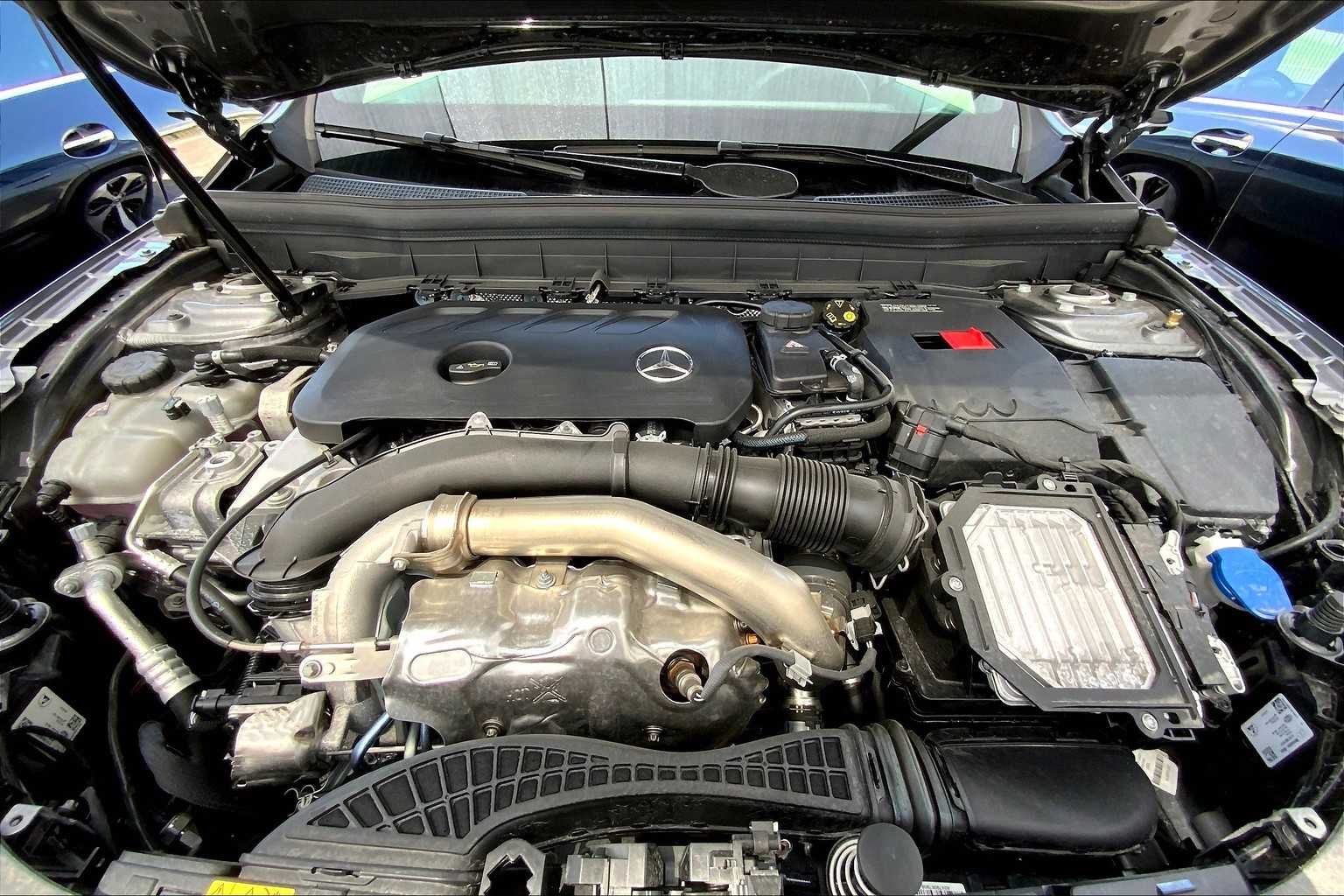 2025 Mercedes-Benz GLB Base - Photo 18