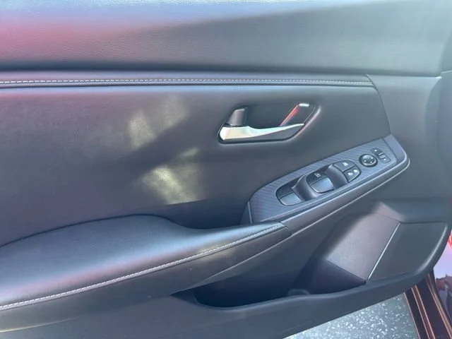 2025 Nissan Sentra SV - Photo 13