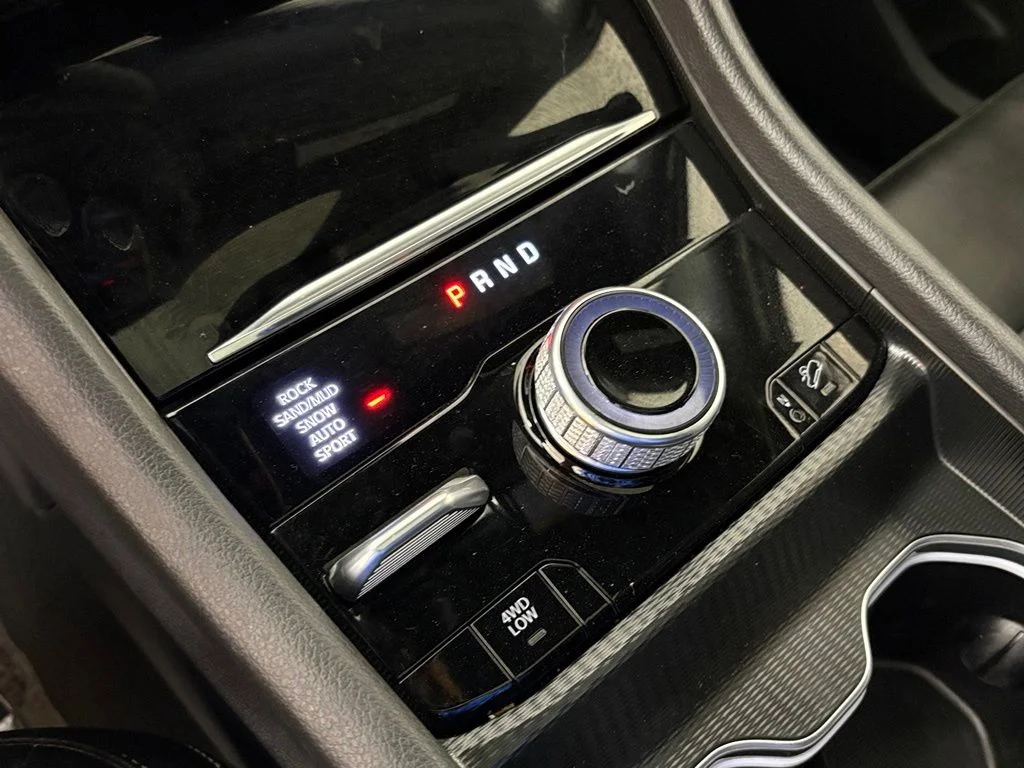 Used 2024 White Jeep 4xe image 31