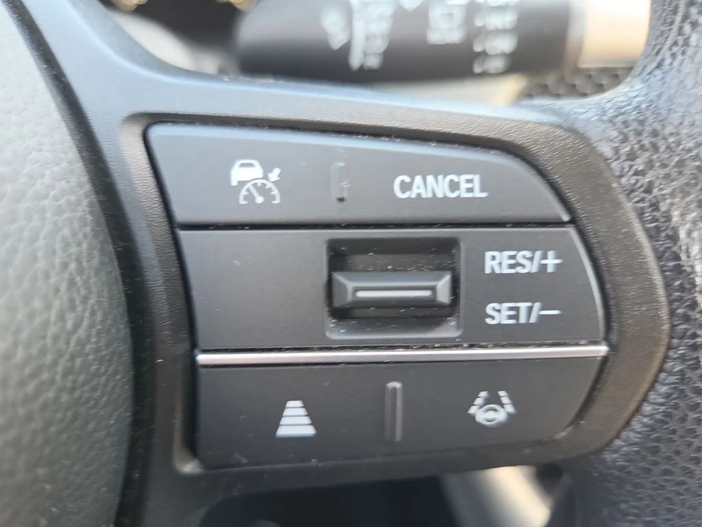 Used 2024 Silver Honda LX image 29