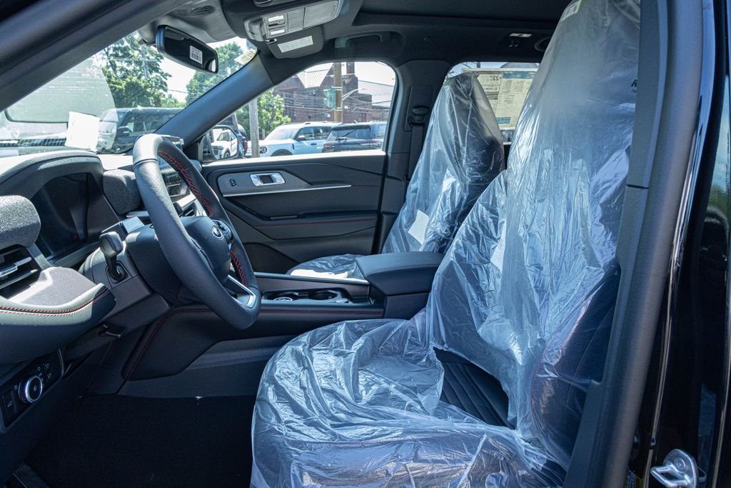 New 2026 Agate Black Metallic Ford ST-Line image 25