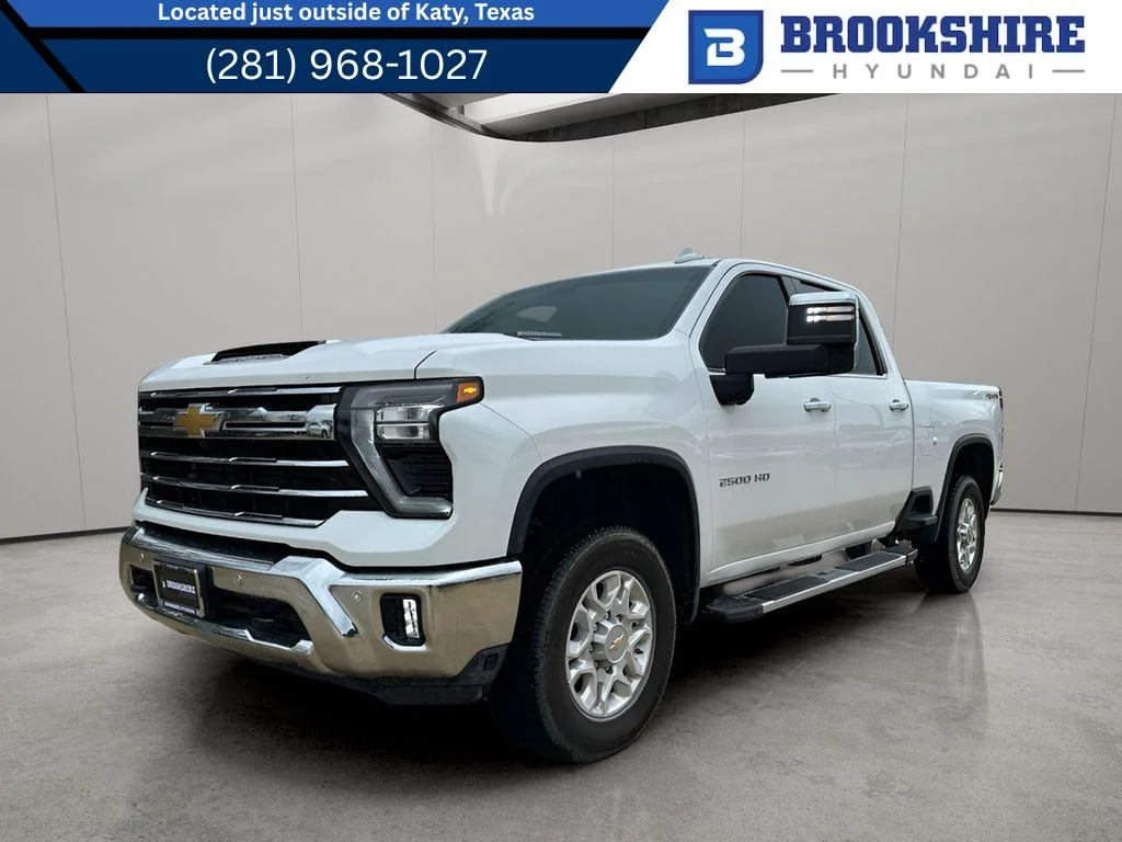 2025 Chevrolet Silverado HD LTZ 4WD Crew Cab Standard Box's photo