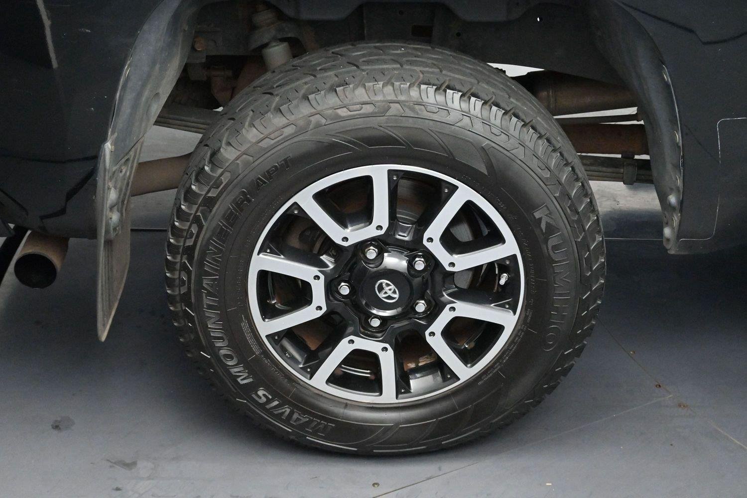 Used 2015 Attitude Black Metallic Toyota Limited image 35