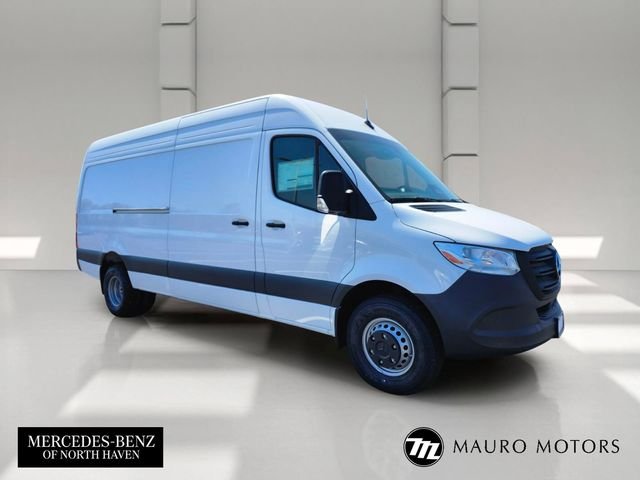 New 2026 White Mercedes-Benz Cargo 170 WB image 1