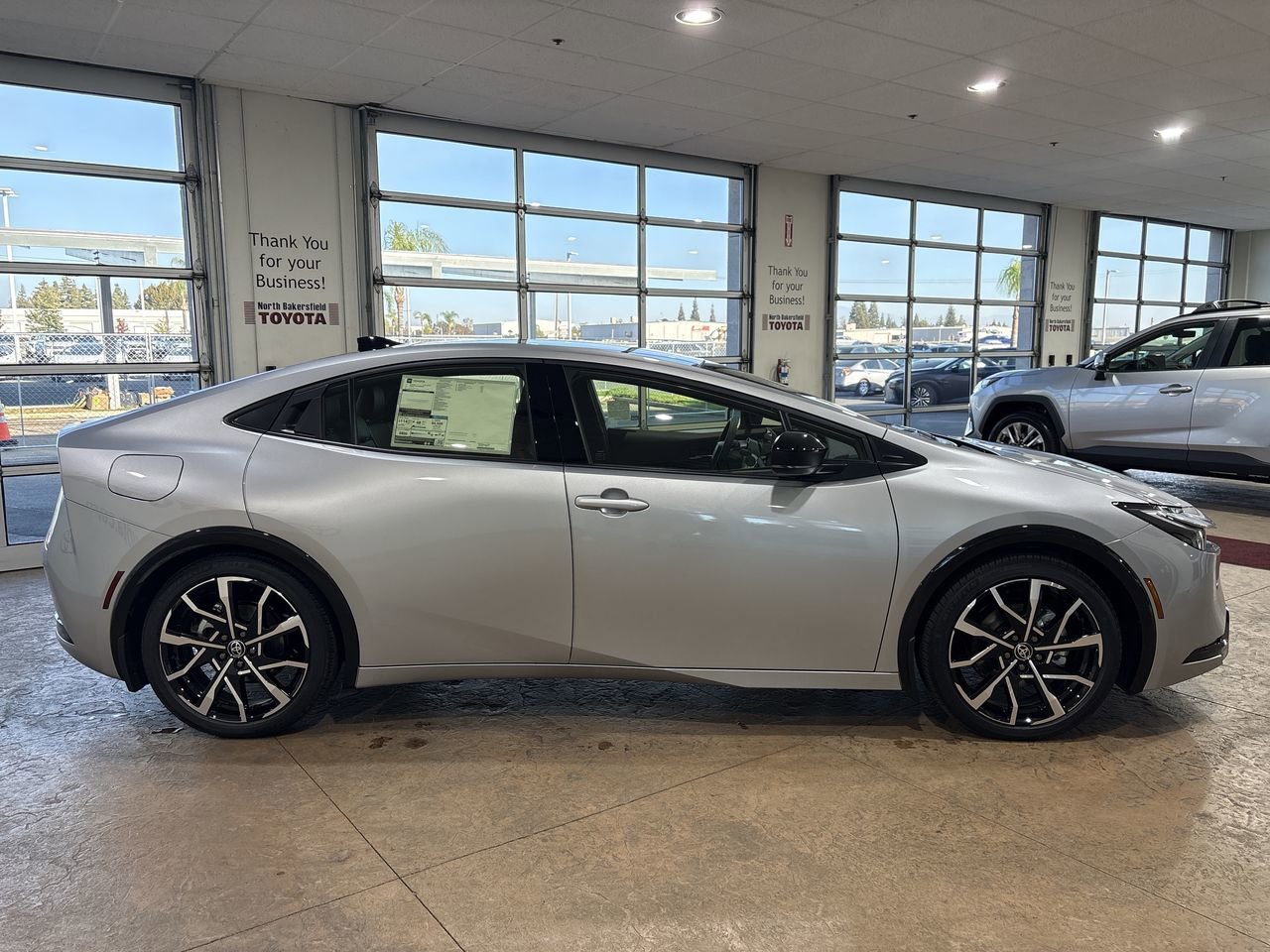 2026 Toyota Prius Plug-in Hybrid XSE - Photo 3