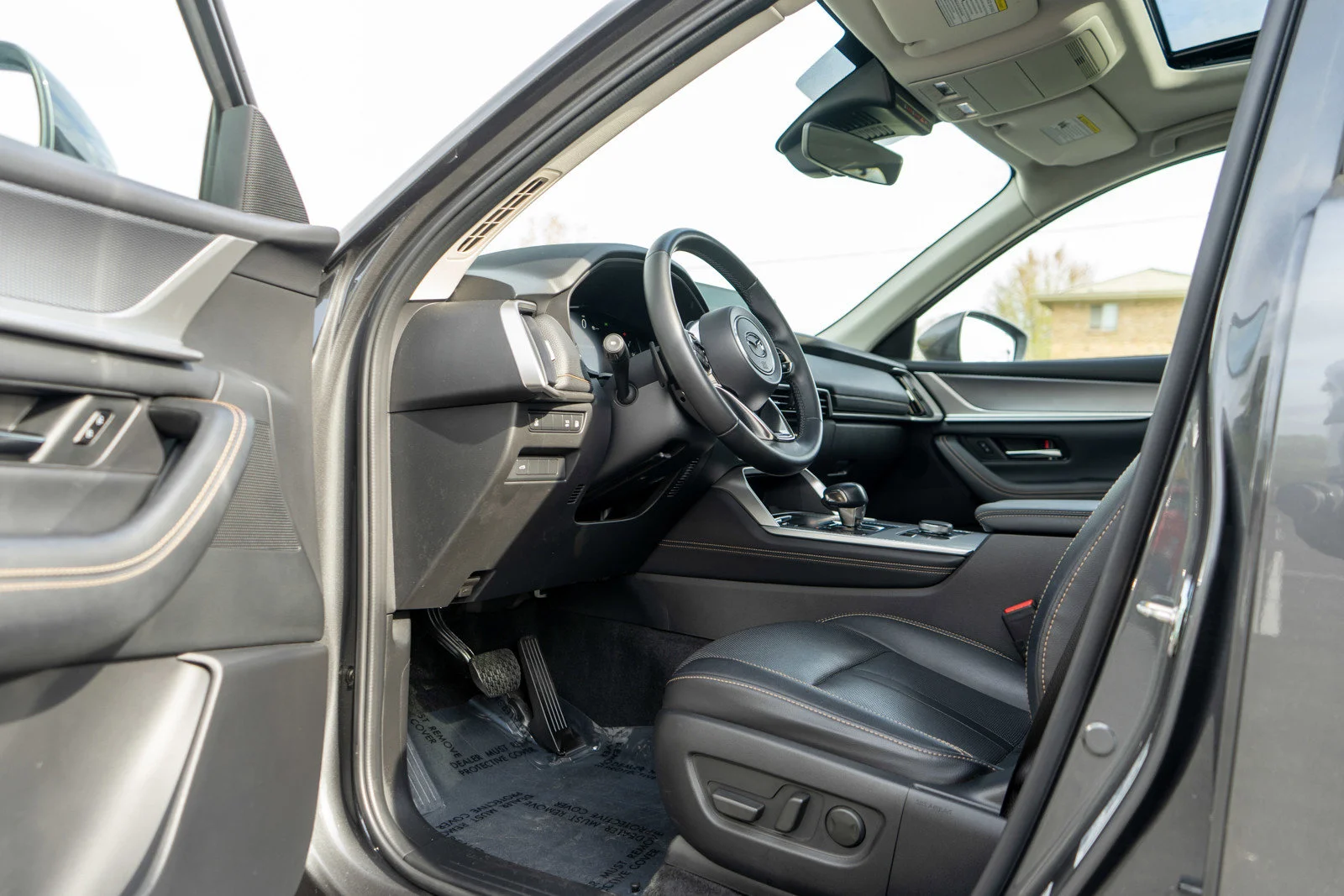 Used 2024 Machine Gray Metallic Mazda Preferred image 14