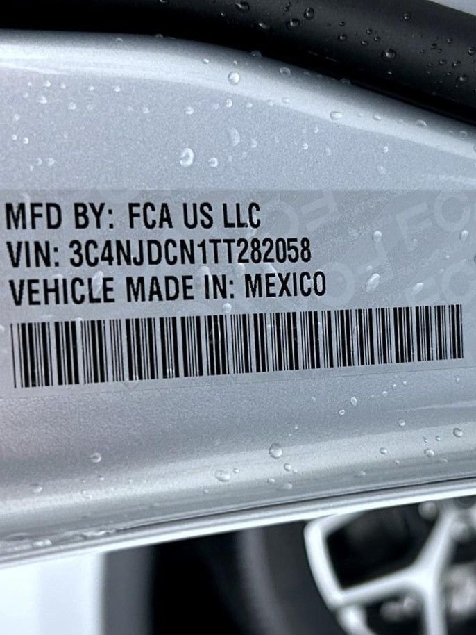 New 2026 Silver Zynith Metallic Clearcoat Jeep Limited image 26
