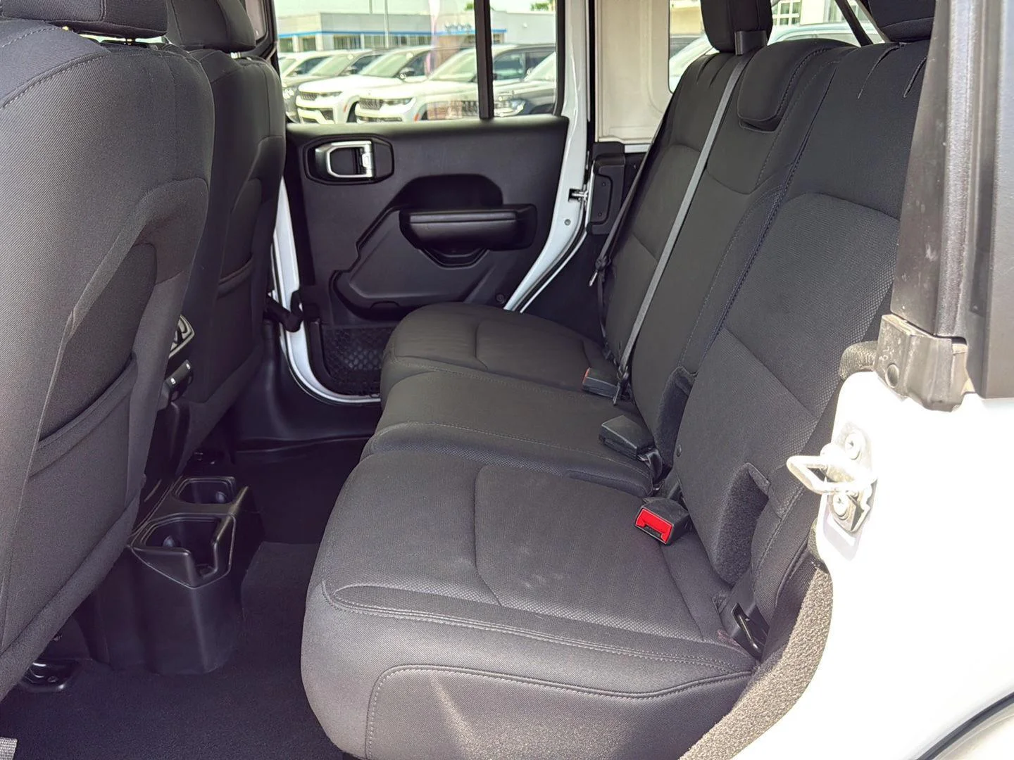 Used 2018 Bright White Clearcoat Jeep Sport S image 10